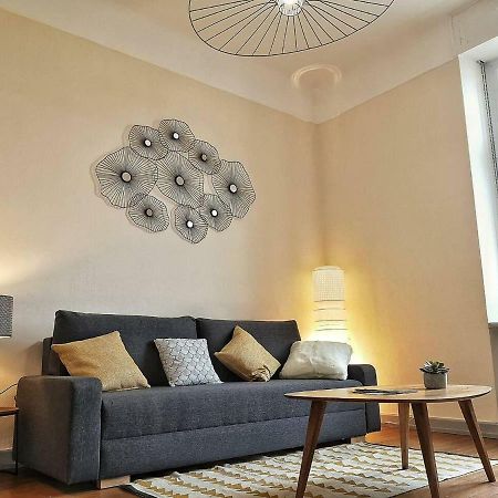 Le XI - Suite Colmar Gare - Parking Екстериор снимка
