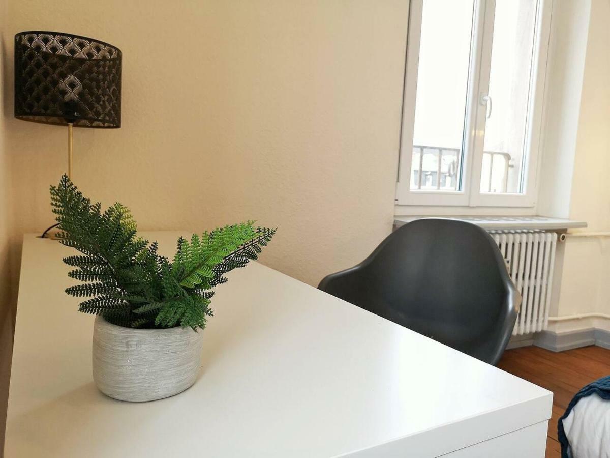 Le XI - Suite Colmar Gare - Parking Екстериор снимка