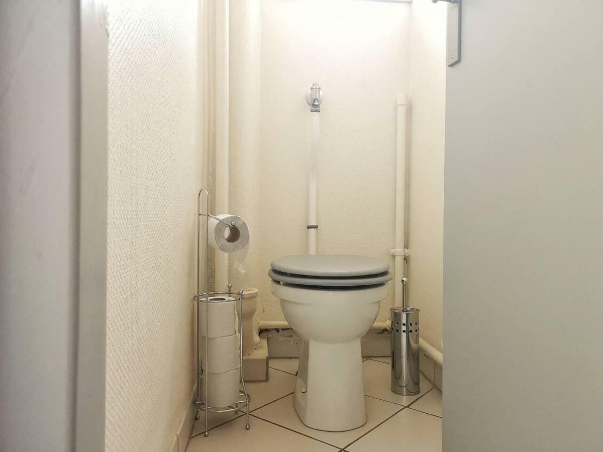 Le XI - Suite Colmar Gare - Parking Екстериор снимка
