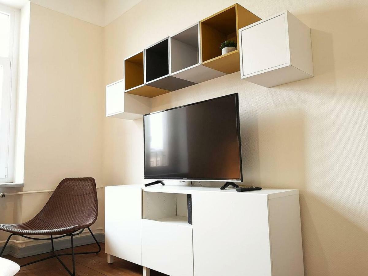 Le XI - Suite Colmar Gare - Parking Екстериор снимка